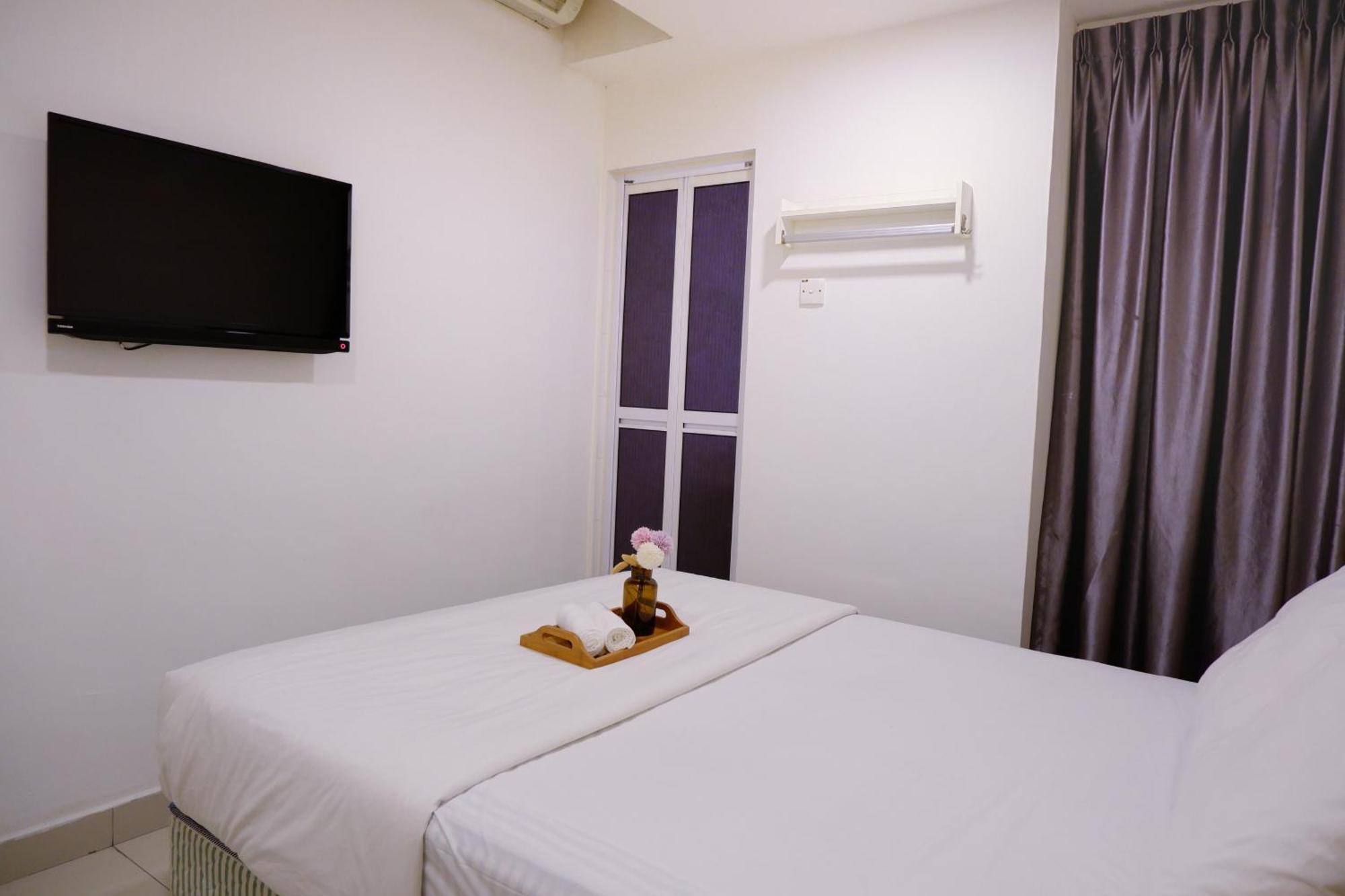 Iris Hotel Kajang Exterior photo