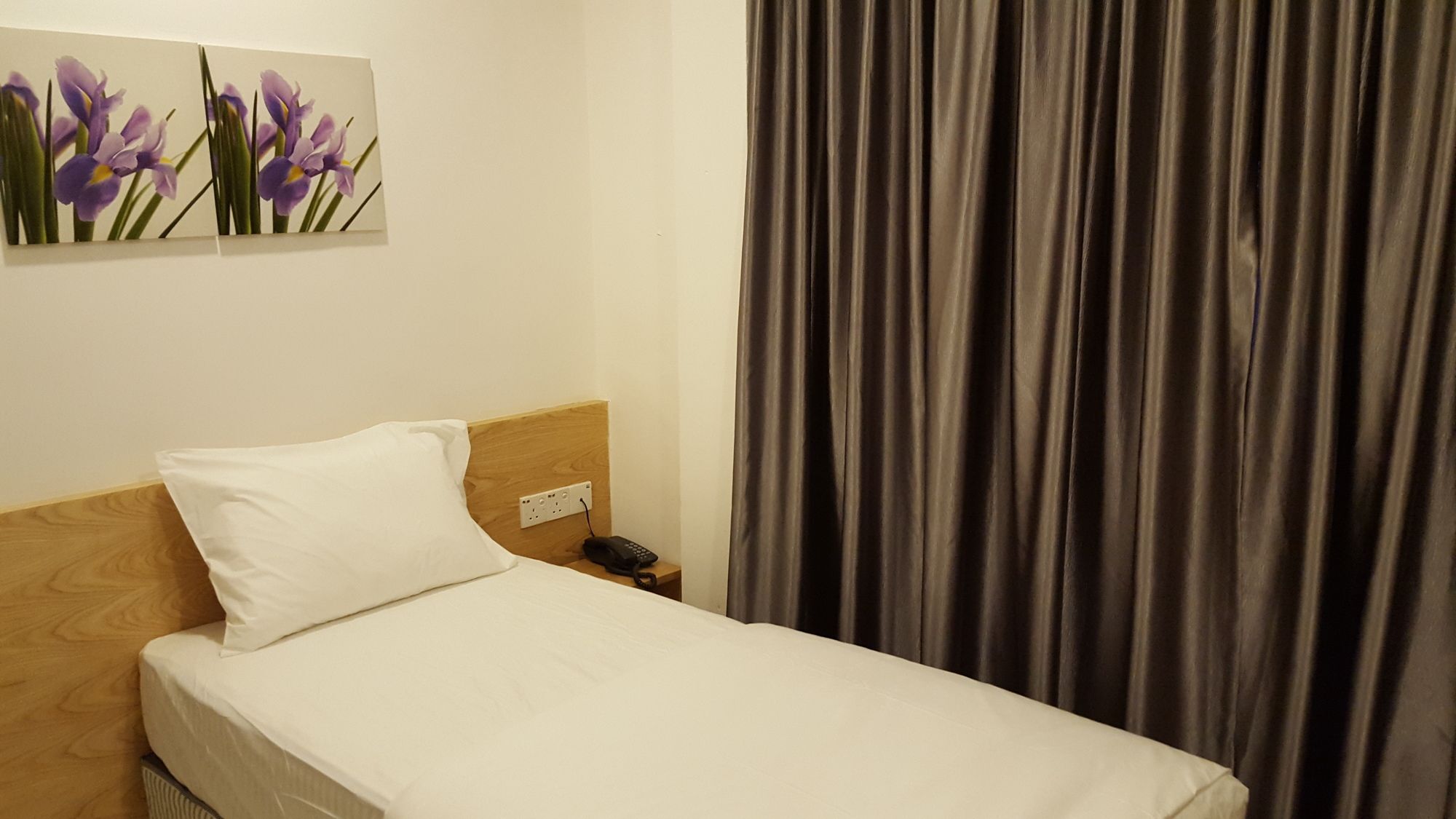 Iris Hotel Kajang Exterior photo